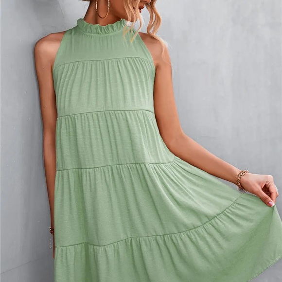 BUY WHOLESALE at Essence Couture Closet - Picture 9 of 10